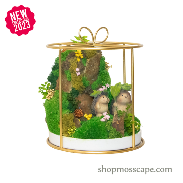 Bonsaiscape with Hedgehogs in Round Ribbon Cage (L)