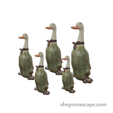 Elegant Ceramic Geese Family (Green)