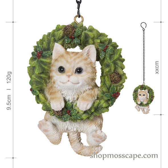 Hanging Round Holly Wreath with Ginger Cat