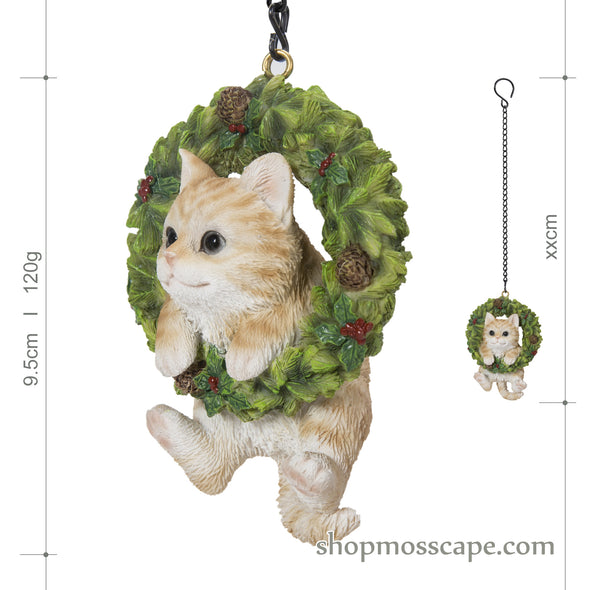 Hanging Round Holly Wreath with Ginger Cat